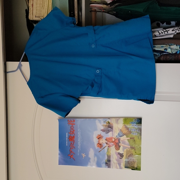 Sky Blue Grey's Anatomy Scrub Top - Picture 8 of 8